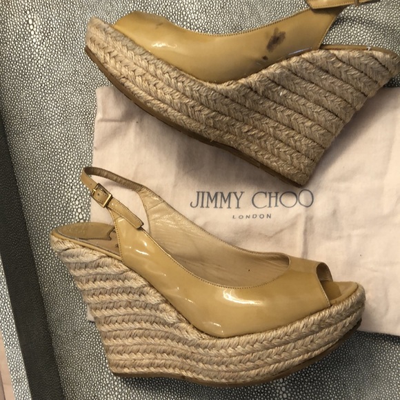 JIMMY CHOO Espadrilles Wedge Straw Nude Patent Leather Size 38, 1-4.5” Sm stain - Picture 7 of 10
